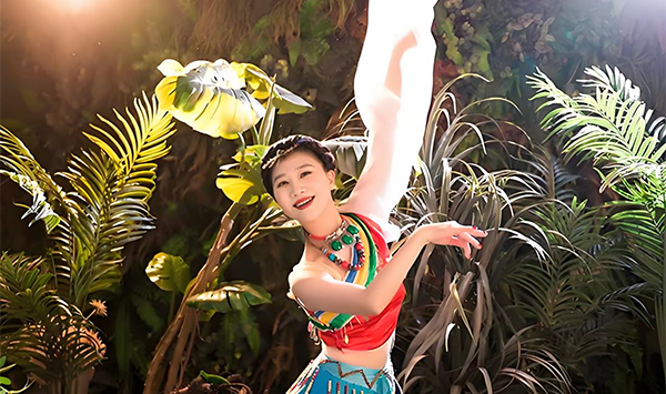 血书舞魂酬山河——夏冰（夏毓曼）八阕祭舅