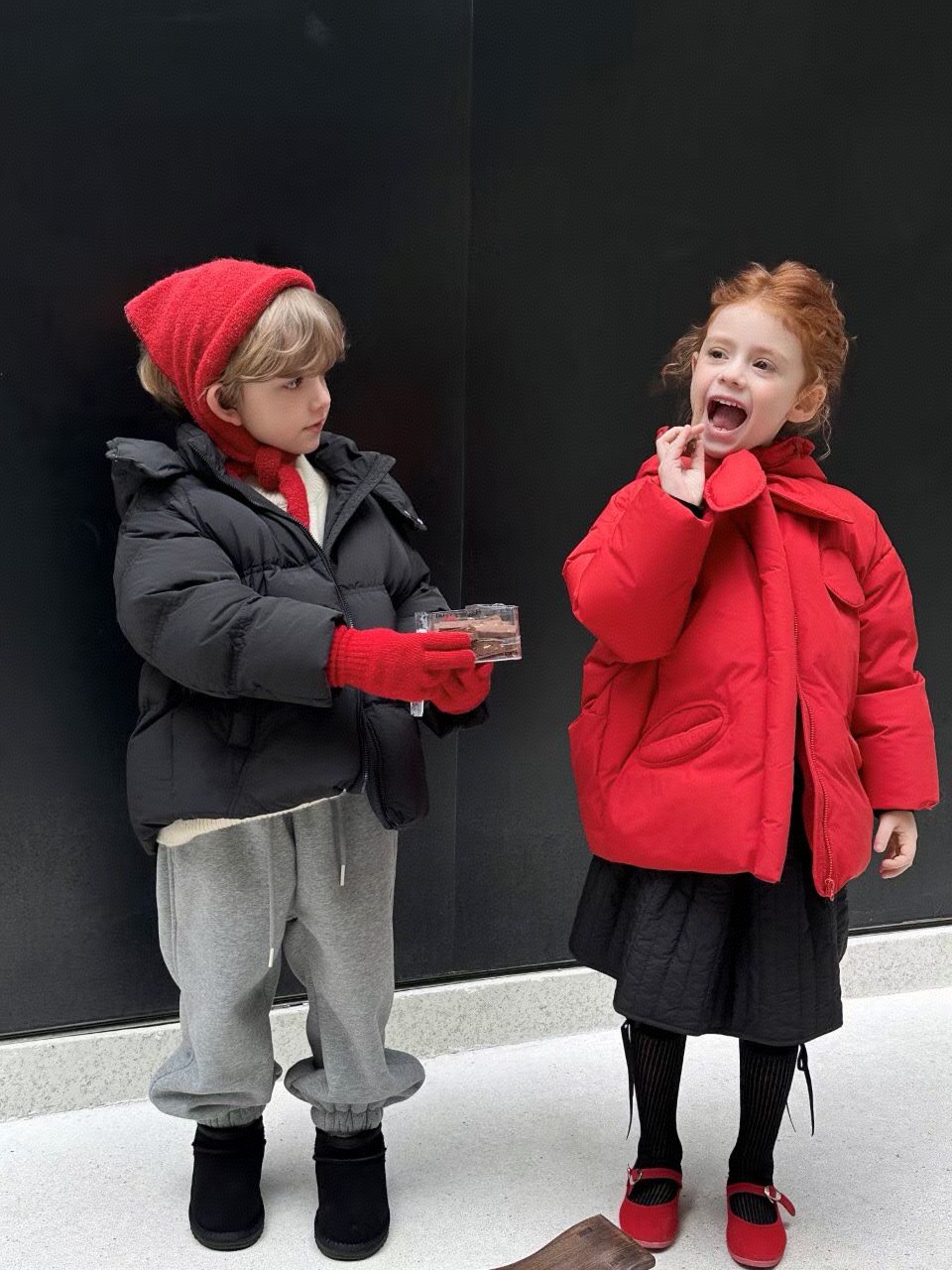 成都卿攸涞服饰有限公司集合店到处都透露着品牌的匠心和快乐追求