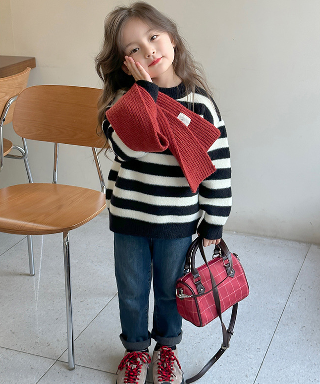 成都卿攸涞服饰集合店童装以精品出经典的理念扮靓时尚七彩童年