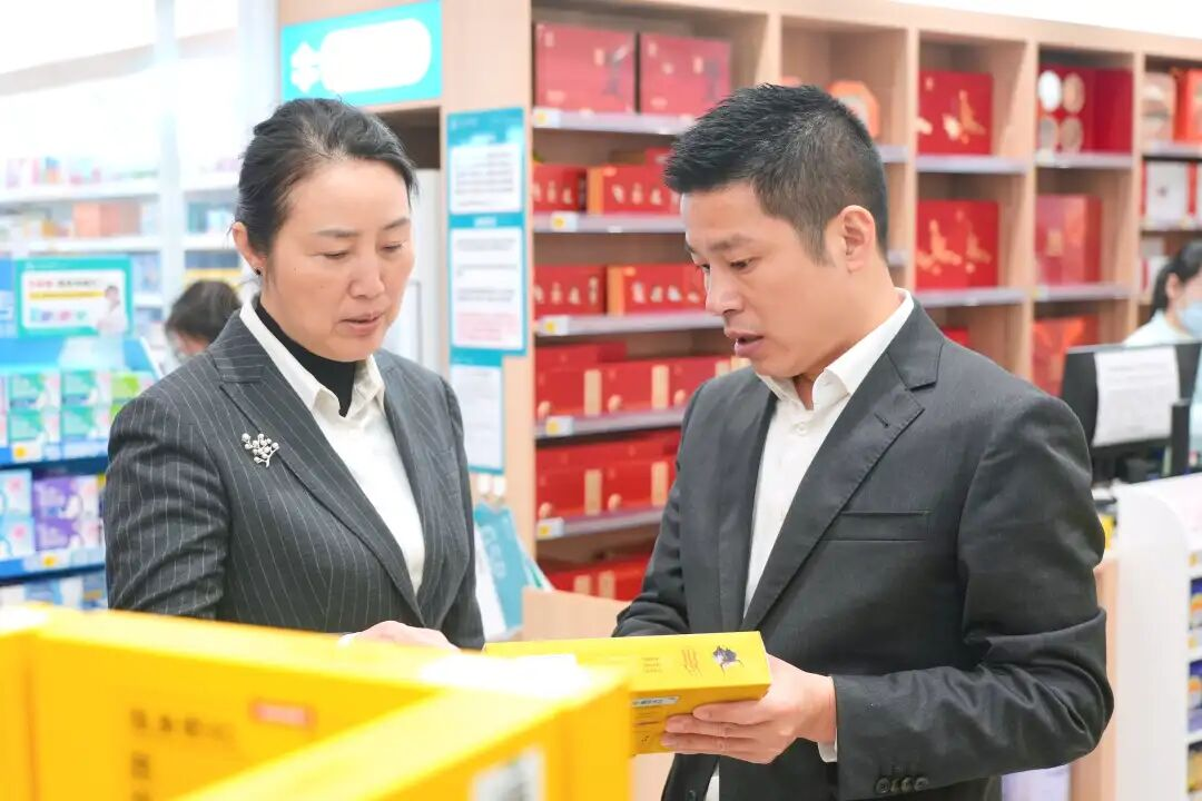 长沙市委常委、市委统战部部长刘汇走访慰问恒昌医药集团